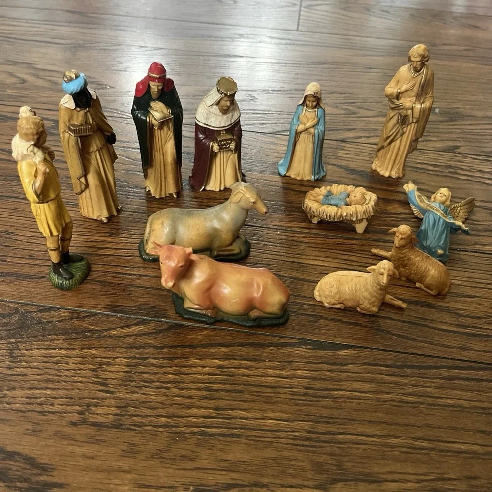 VTG CHRISTMAS 12 PC NATIVITY SET PLASTIC 1